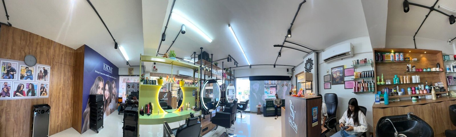 S V Unisex Salon