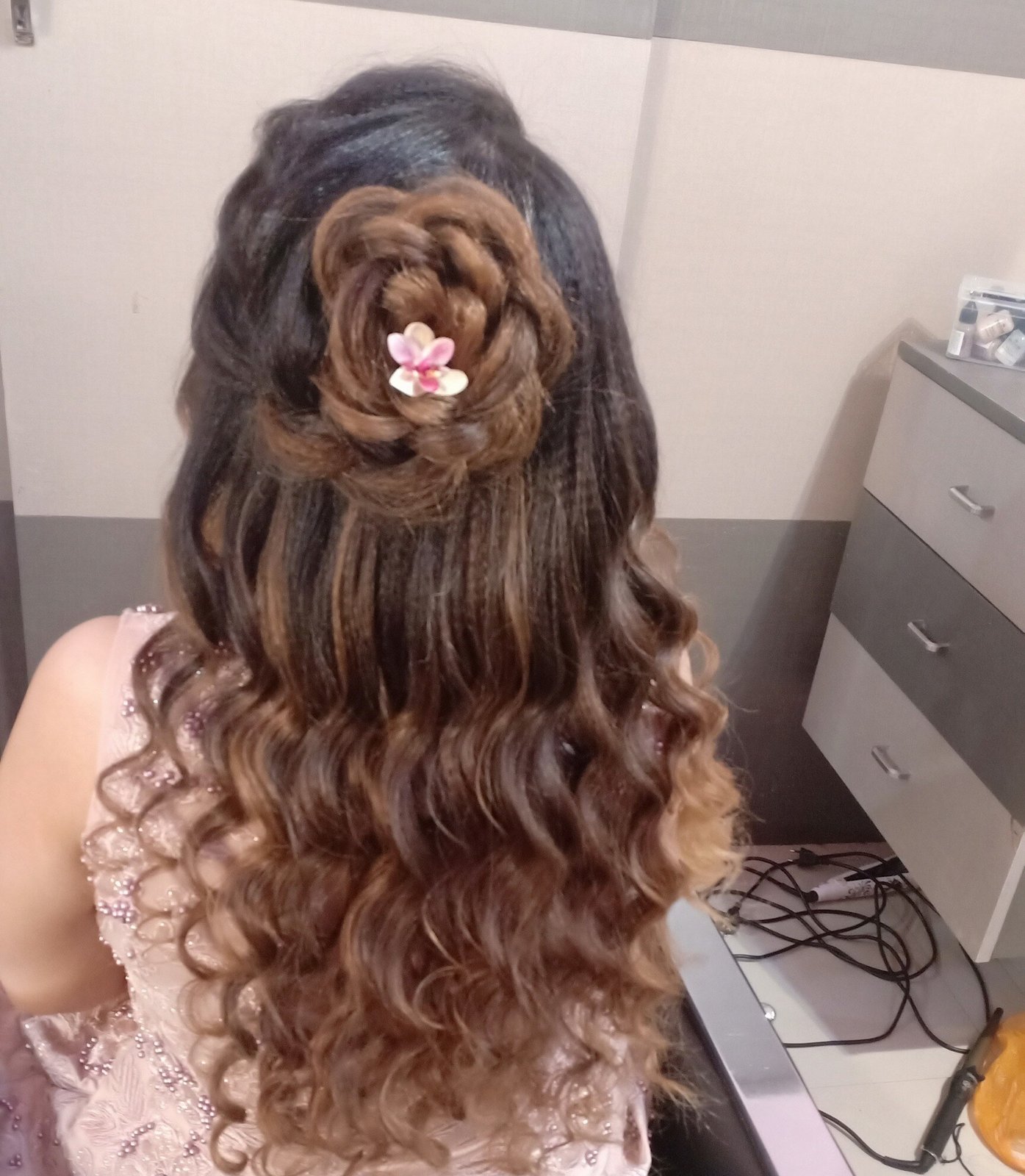 Sparsh Beauty Parlour