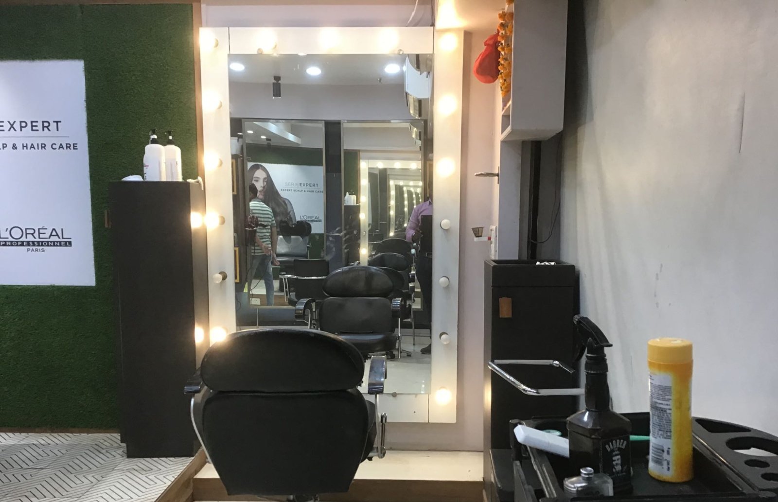 Blue Lagoon Family Salon