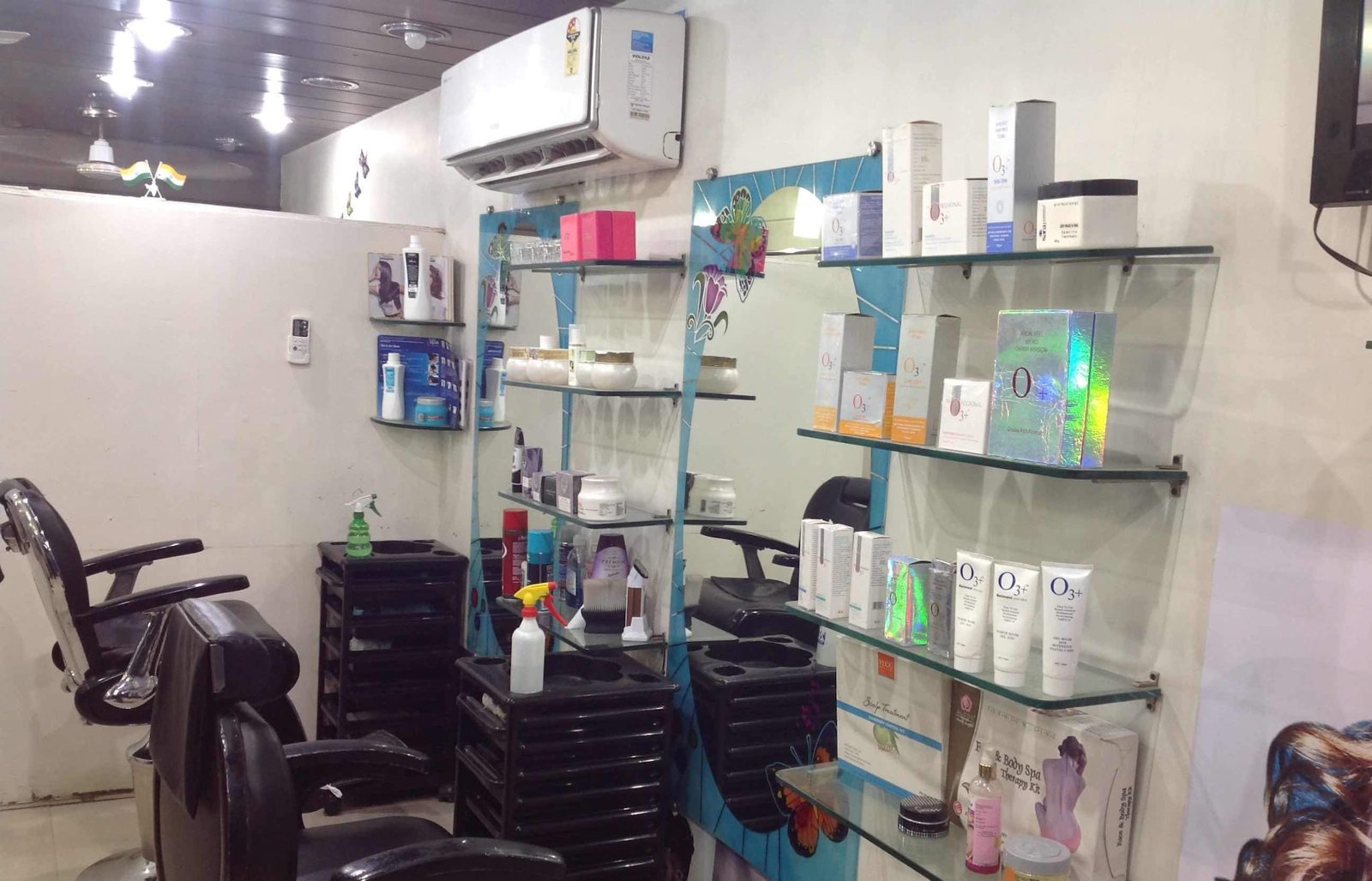 3g A Family Unisex Salon