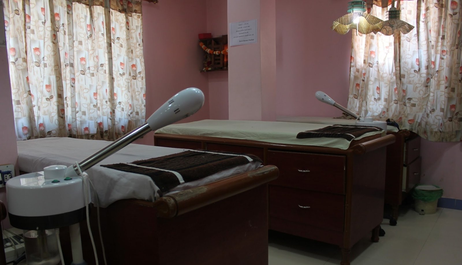 Herb Beauty Parlour & Day Spa
