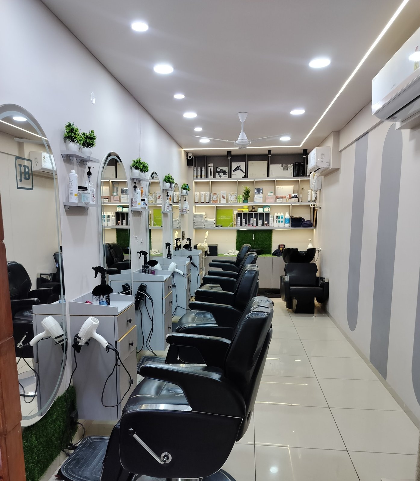 JB Family Salon