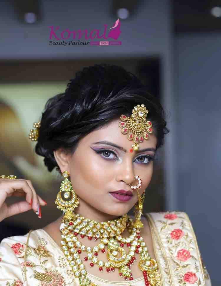 Komal Beauty Parlour