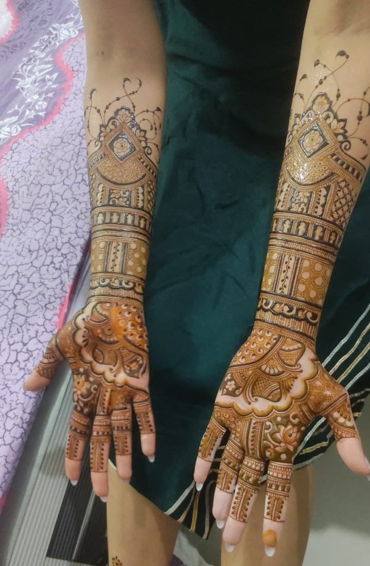 Ami's Mehndi