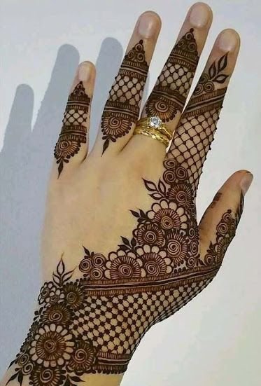 Savita Mehndi Parlour