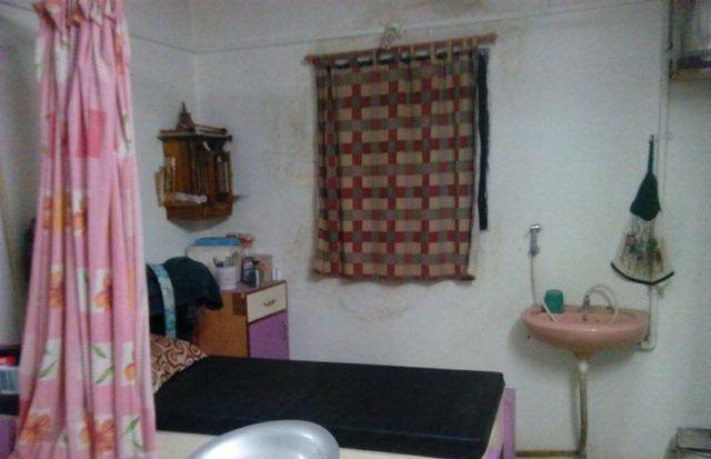 Pari Beauty Parlour
