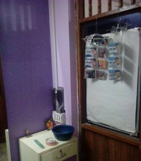 Pari Beauty Parlour