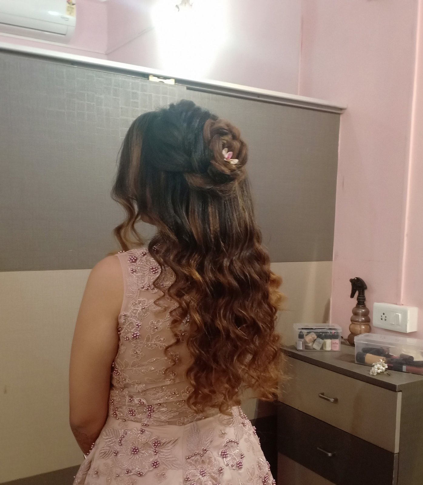 Sparsh Beauty Parlour