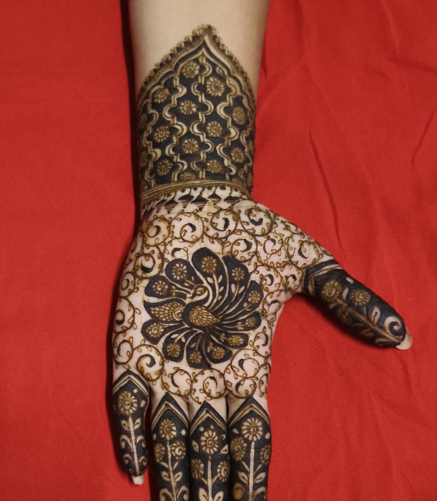 Meera Mehndi Artist