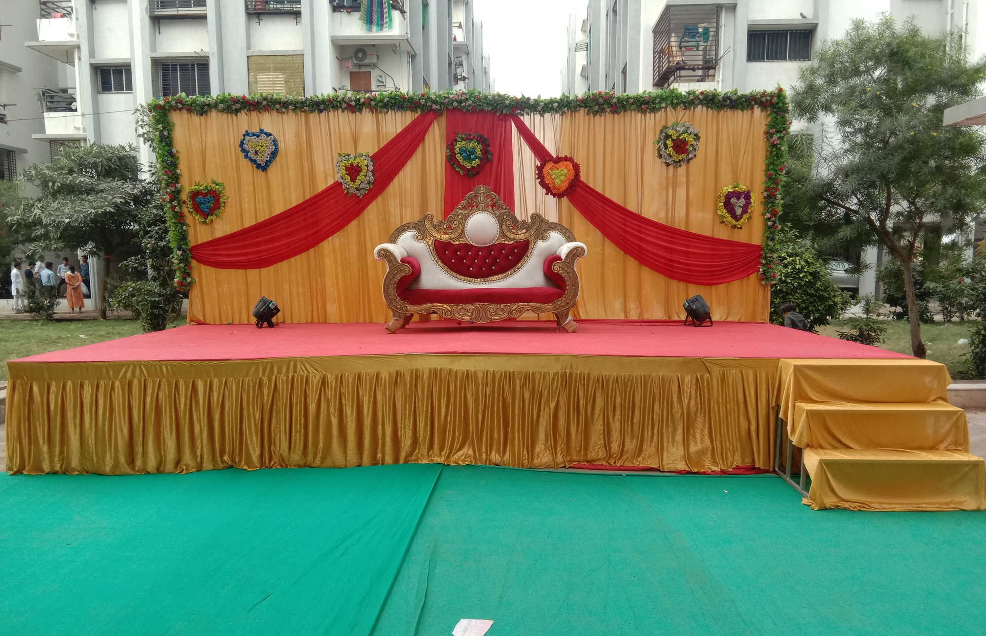Mahajan Caterers & Decorators