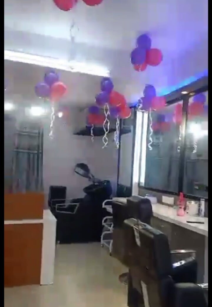 Vishakha's Makeover Studio - Naroda Branch