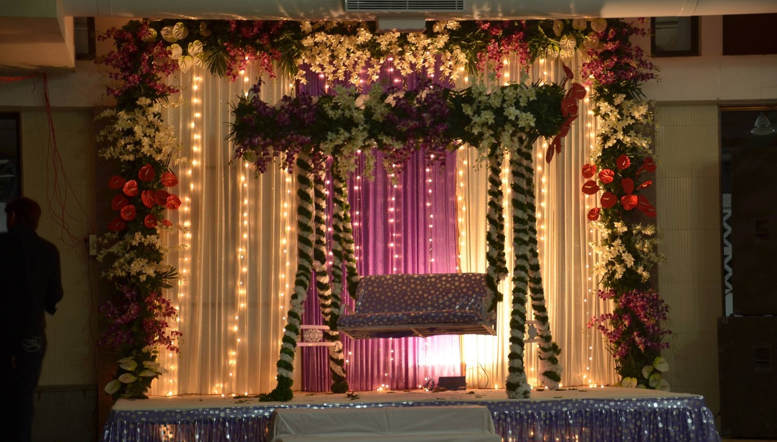Vinayak Decorators