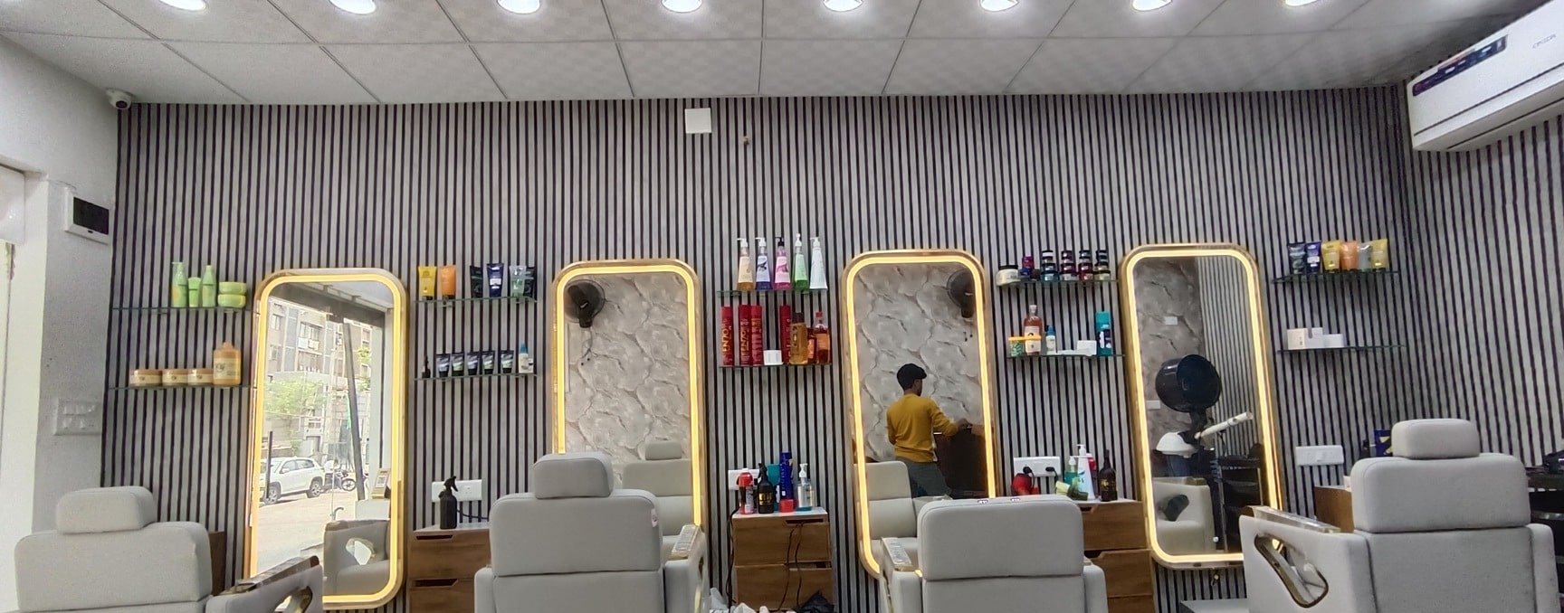 Enzo Salon