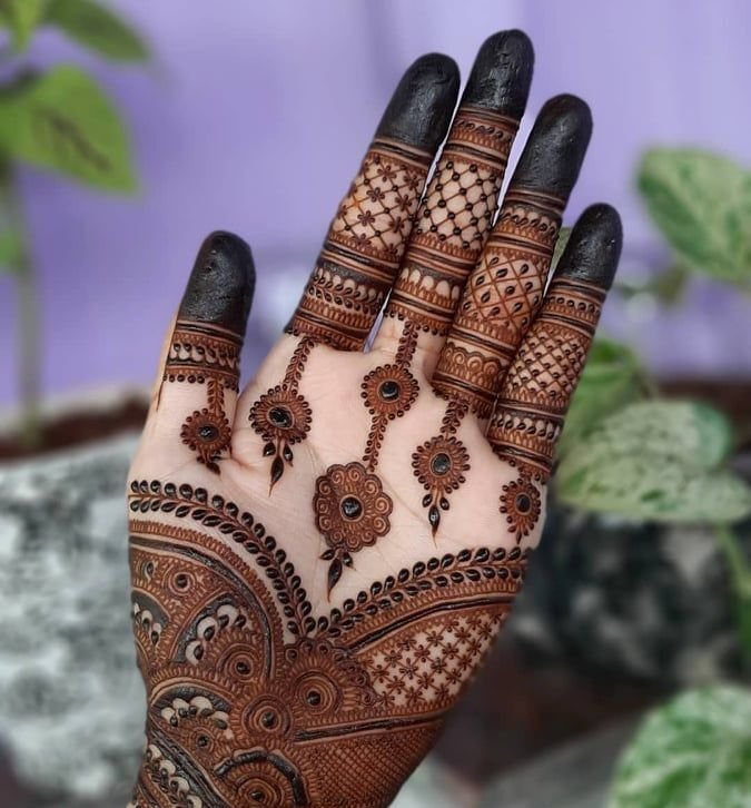 Savita Mehndi Parlour