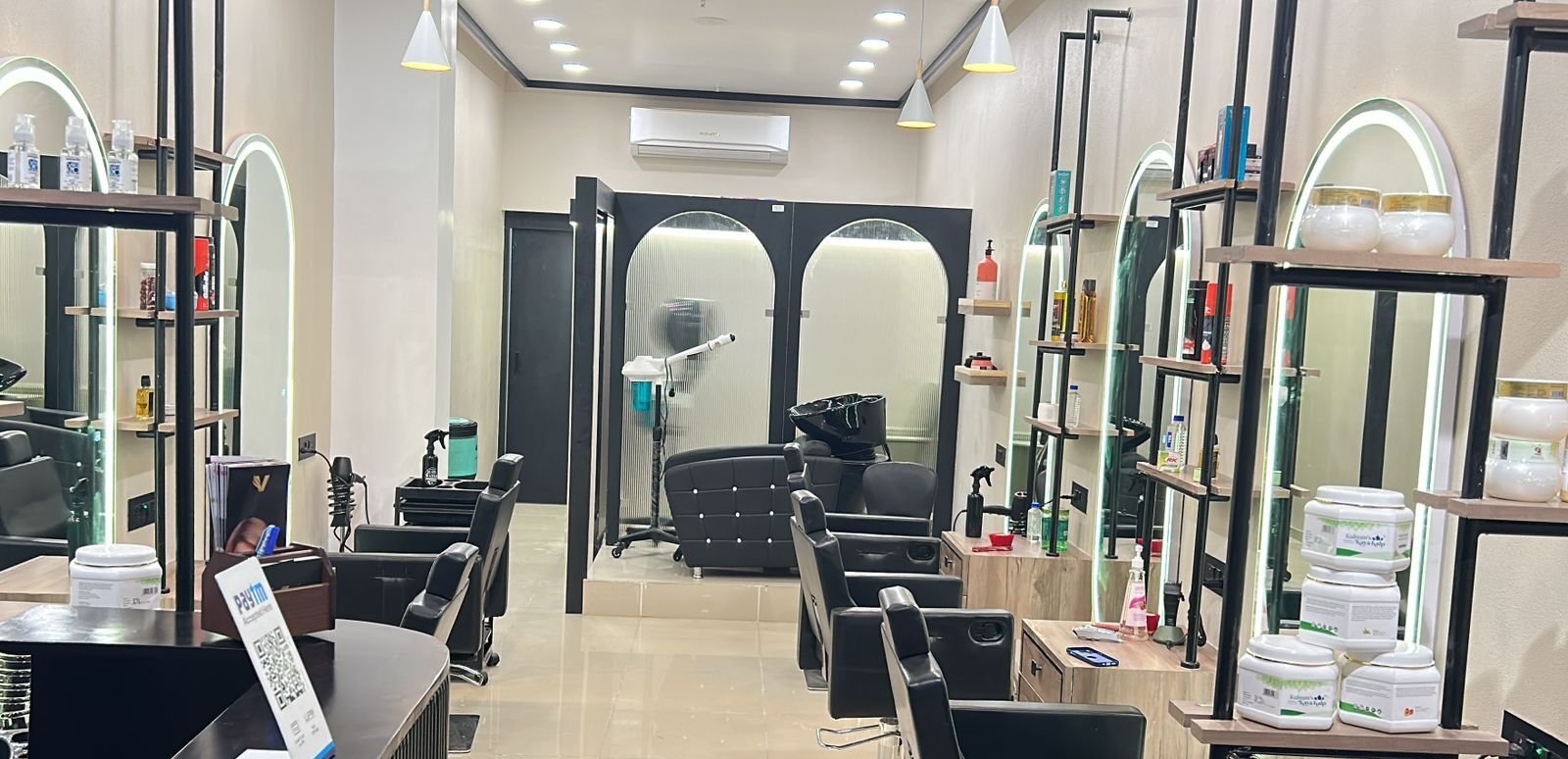 Vipin (Professional Family Salons)
