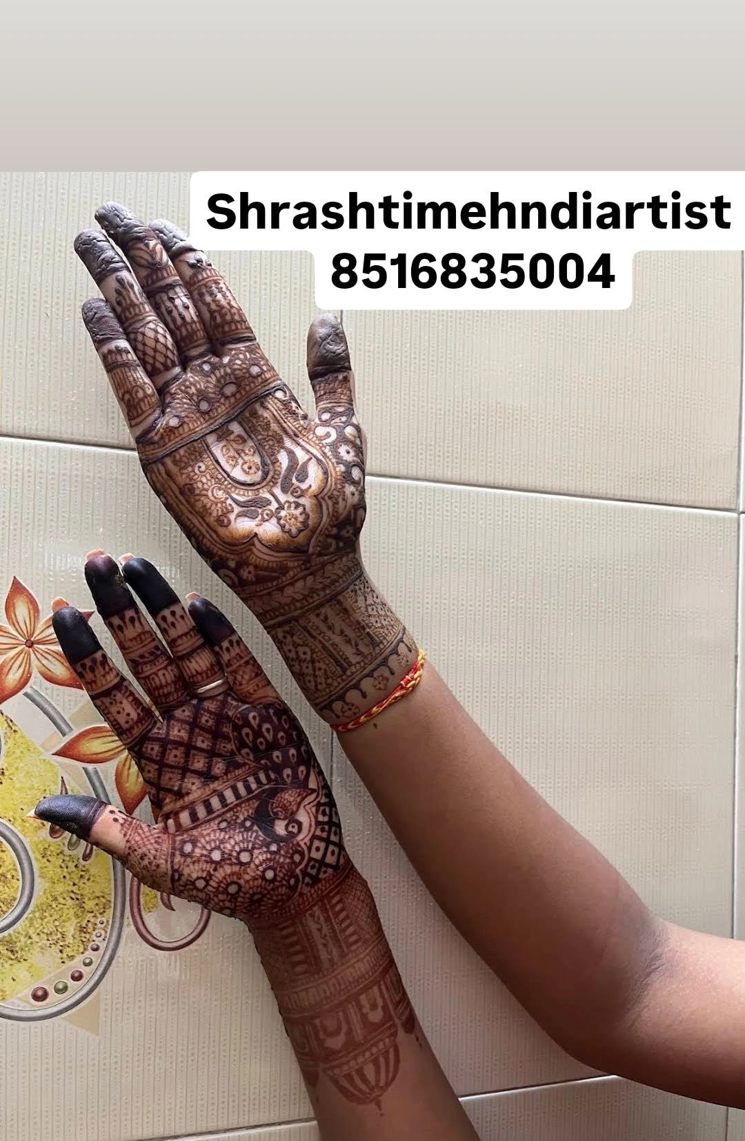 Shrashti Mehndi Artist