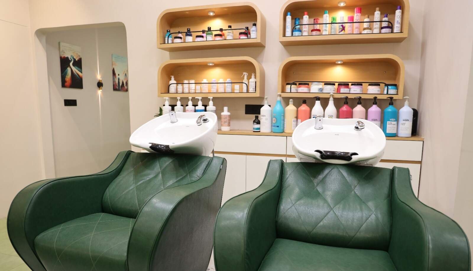 Pistachio Salon & Academy