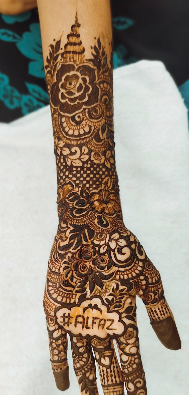 Naza mehendi art