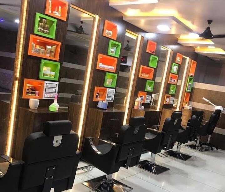 Lucky Beauty Parlour