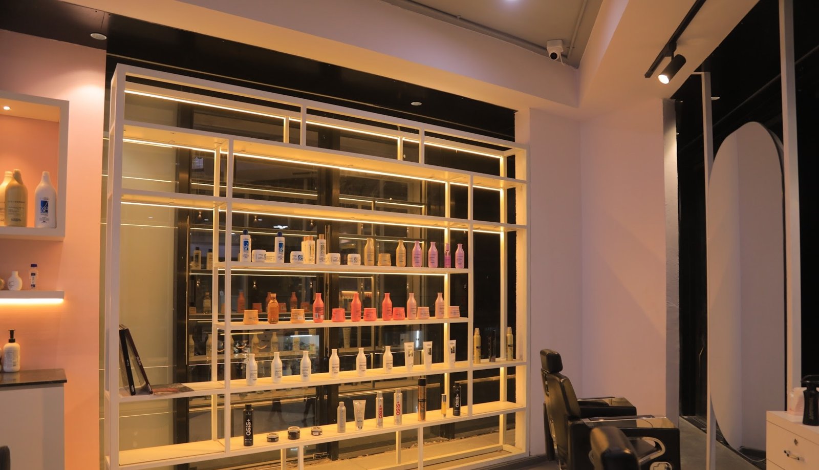 Coral Salon