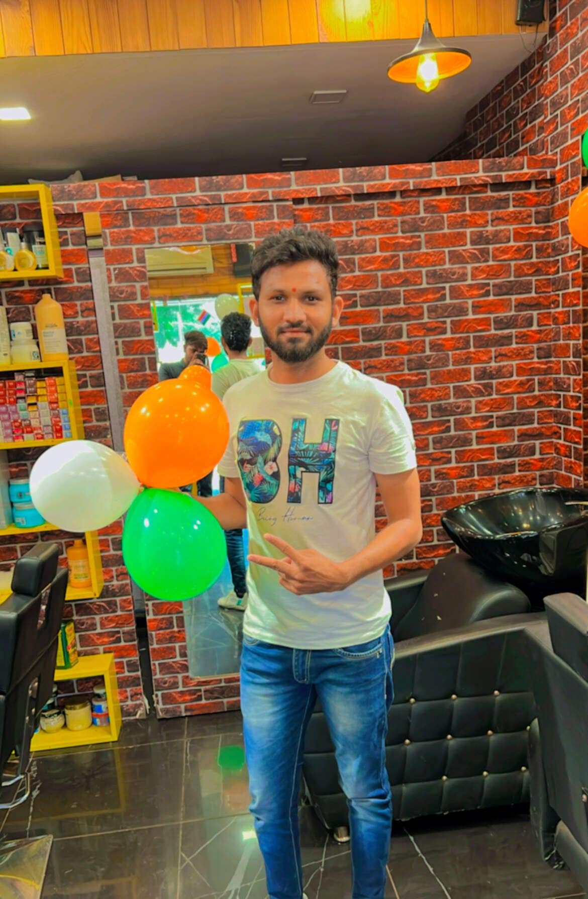New Looks Family Salon