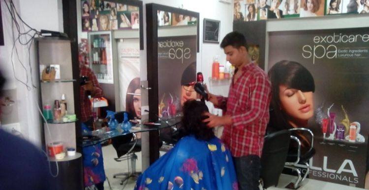 Raj Vaibhav Beauty Salon