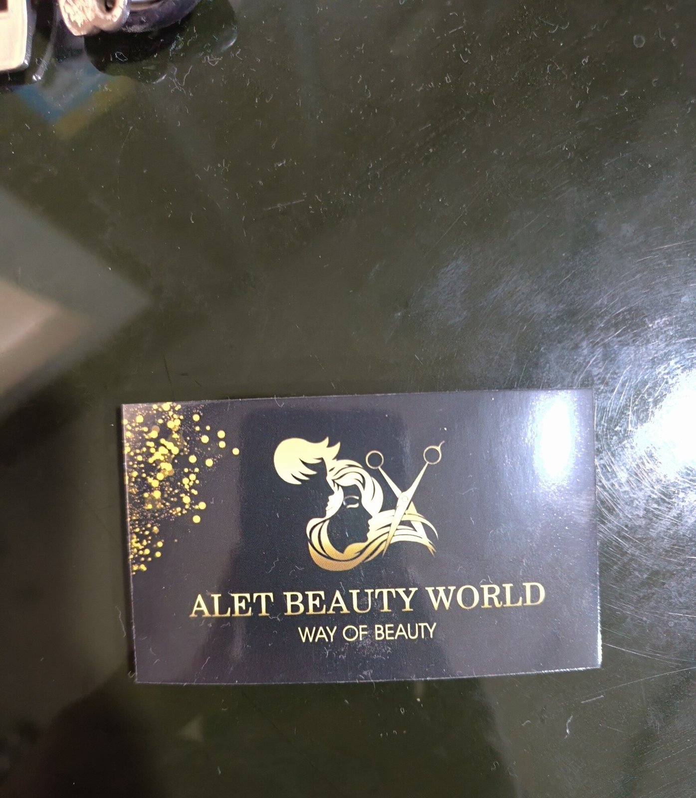 Alet Beauty World