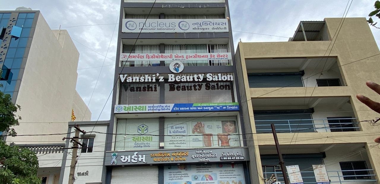 Vanshi's beauty salon & academy
