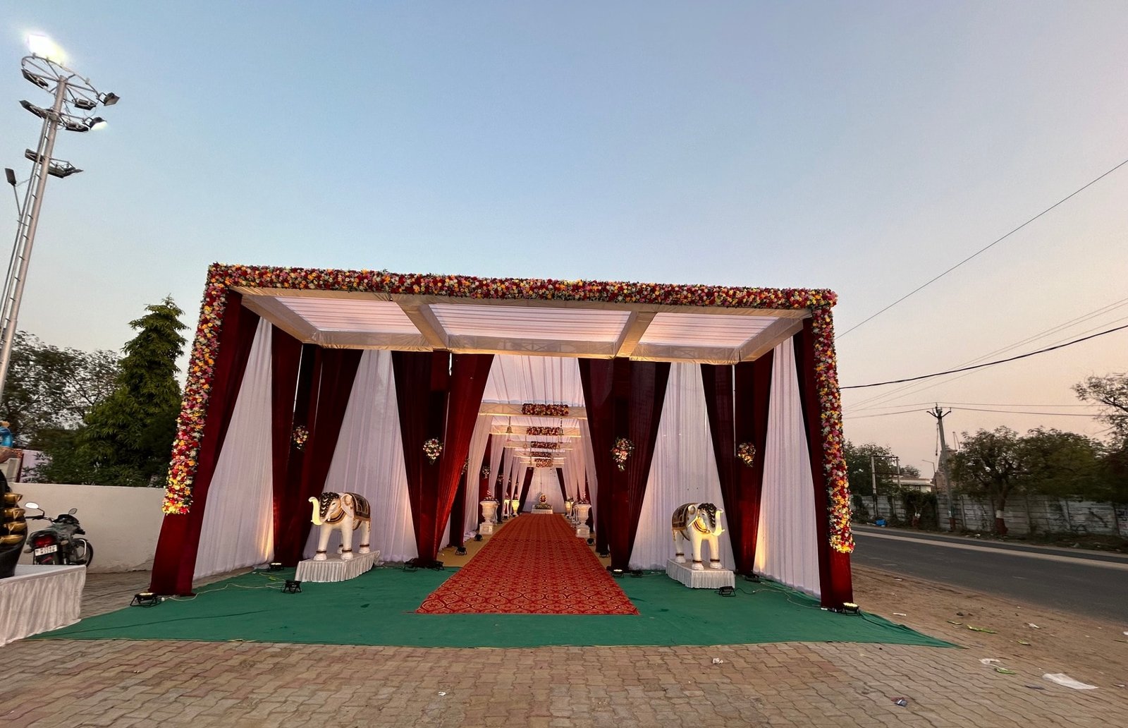 Radhe Farm And Party Plot