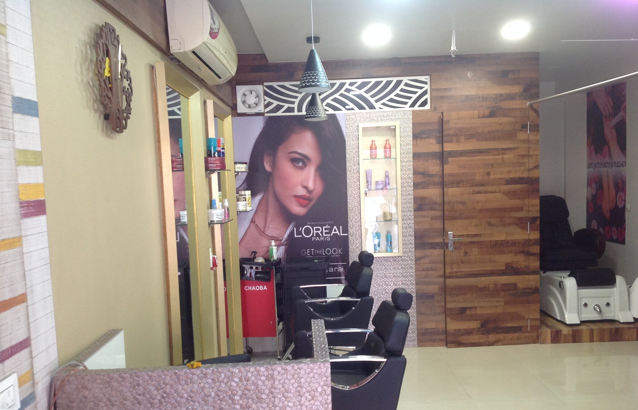 Glorious Family Salon