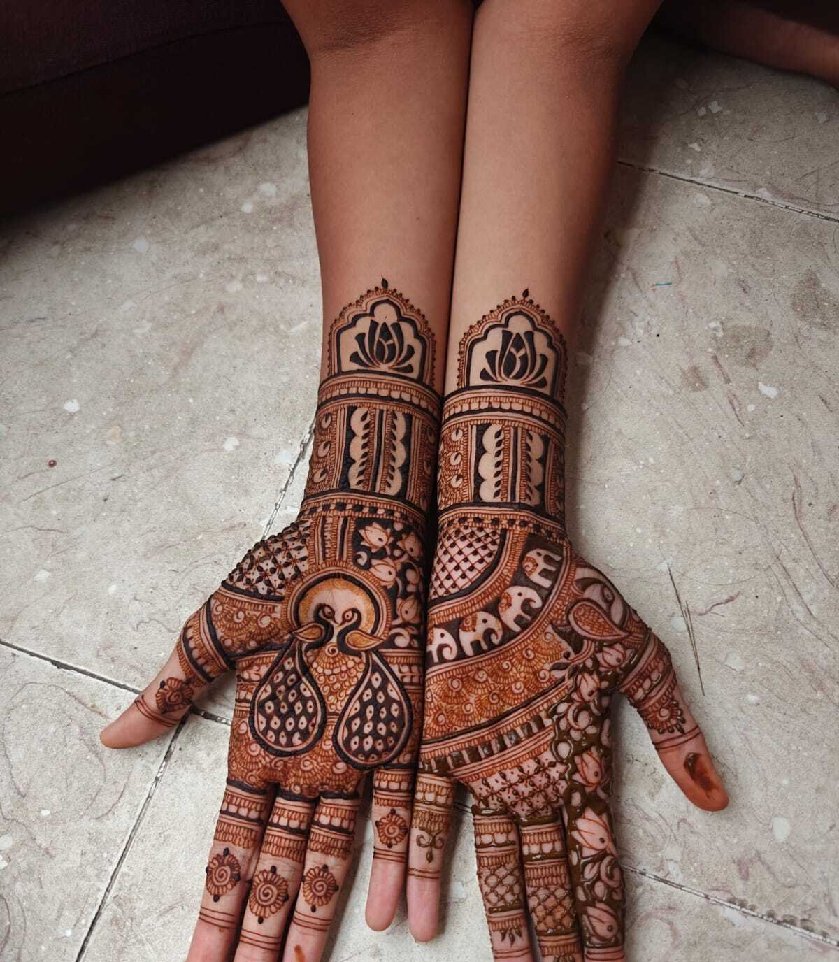 Janvi Mehndi And Nails