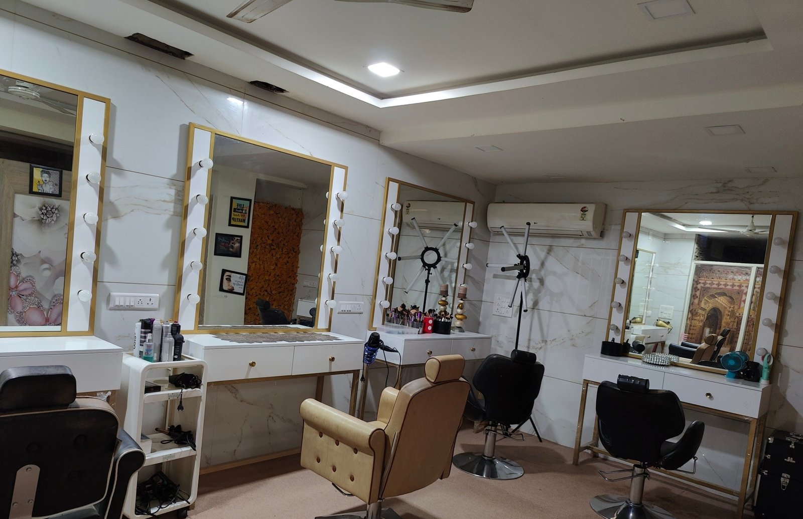 Umang Beauty Care and Classes