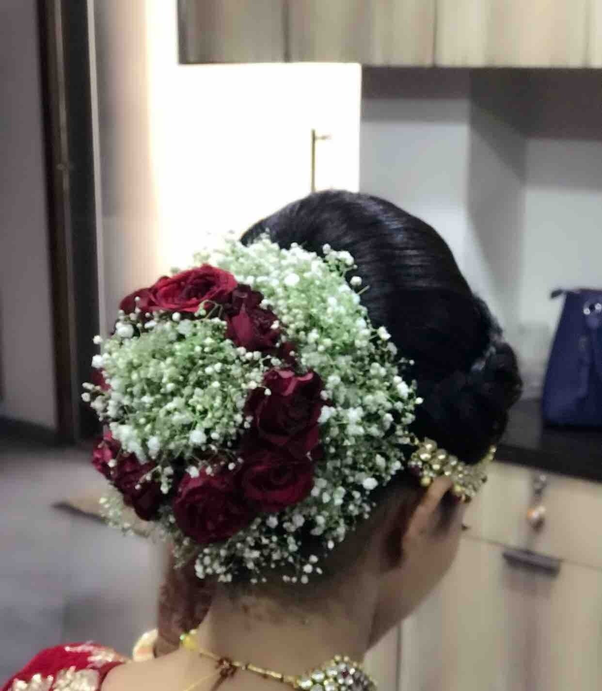 Aayu Beauty World & Classes