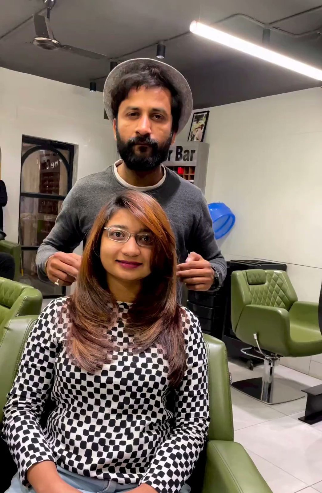 Collegian Salon