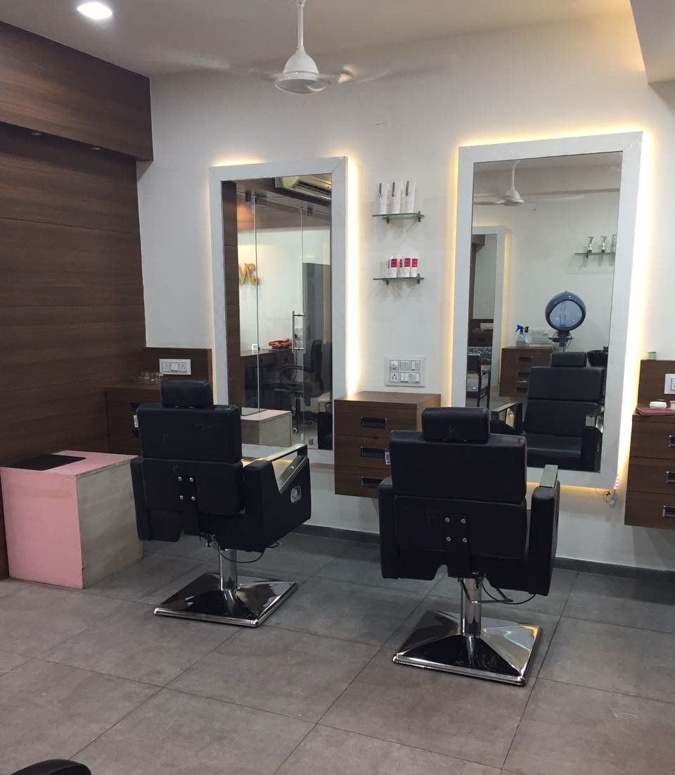 Naaz Beauty Parlour
