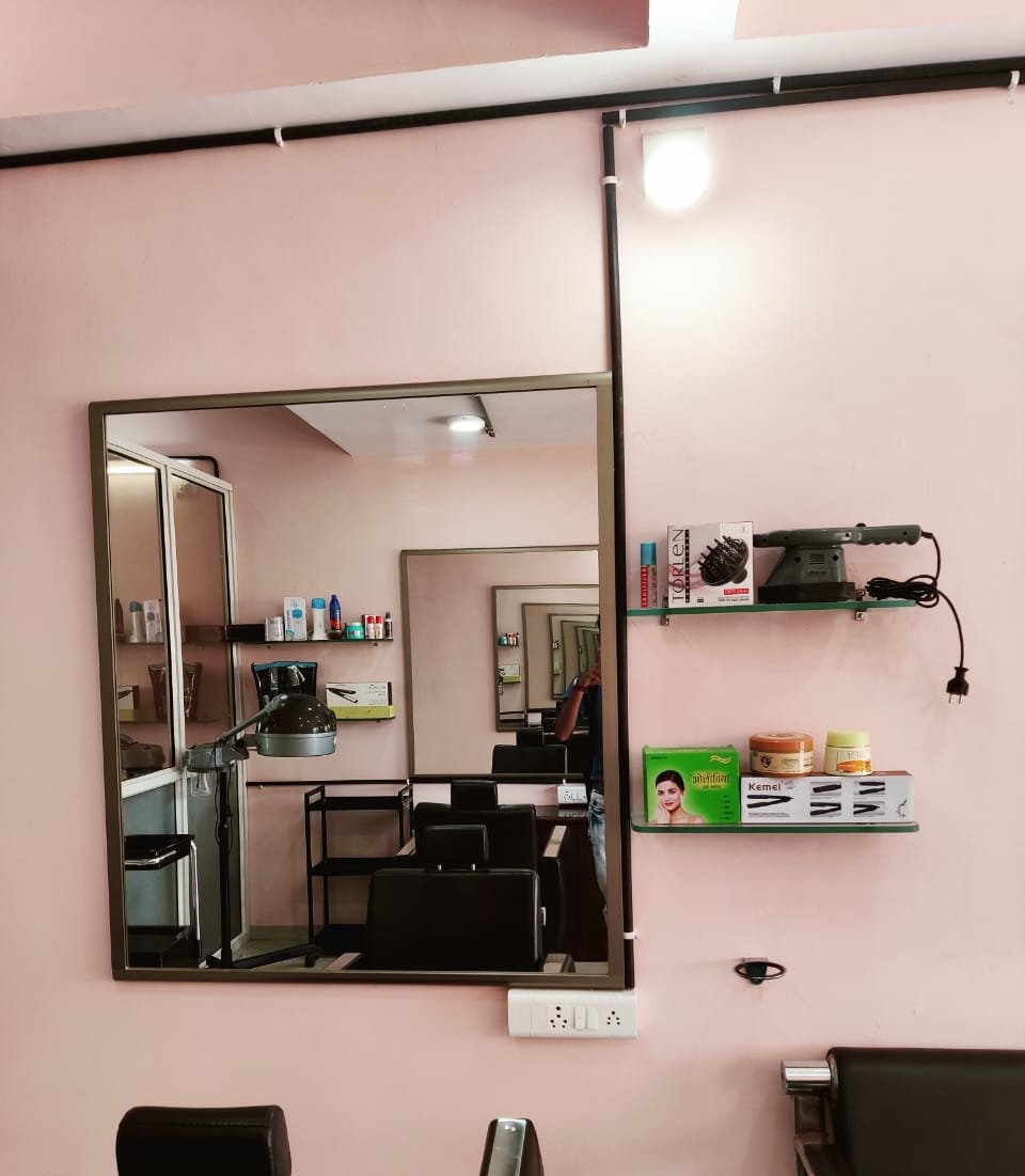 Pari Beauty Studio
