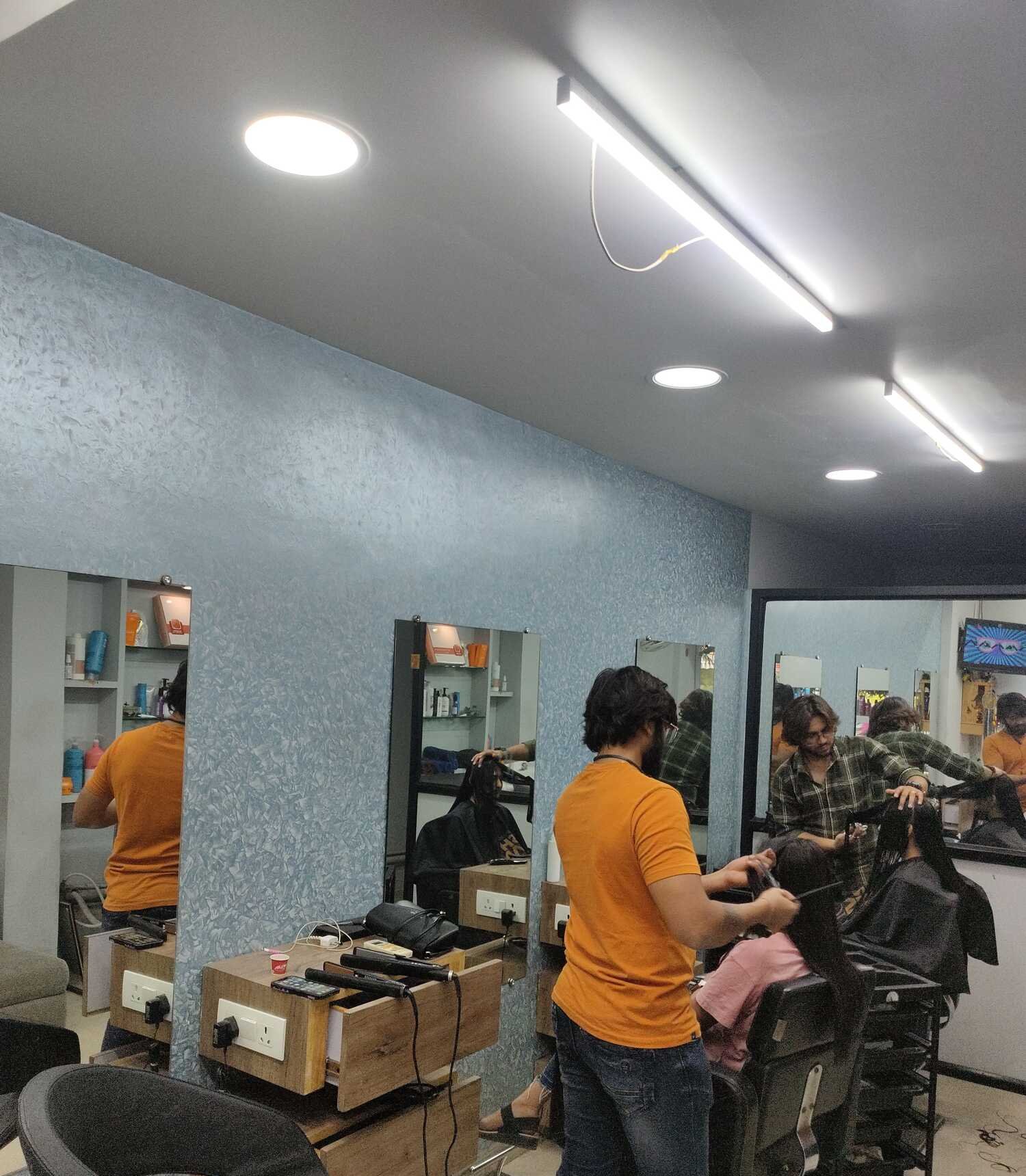 Vidal's Unisex Salon