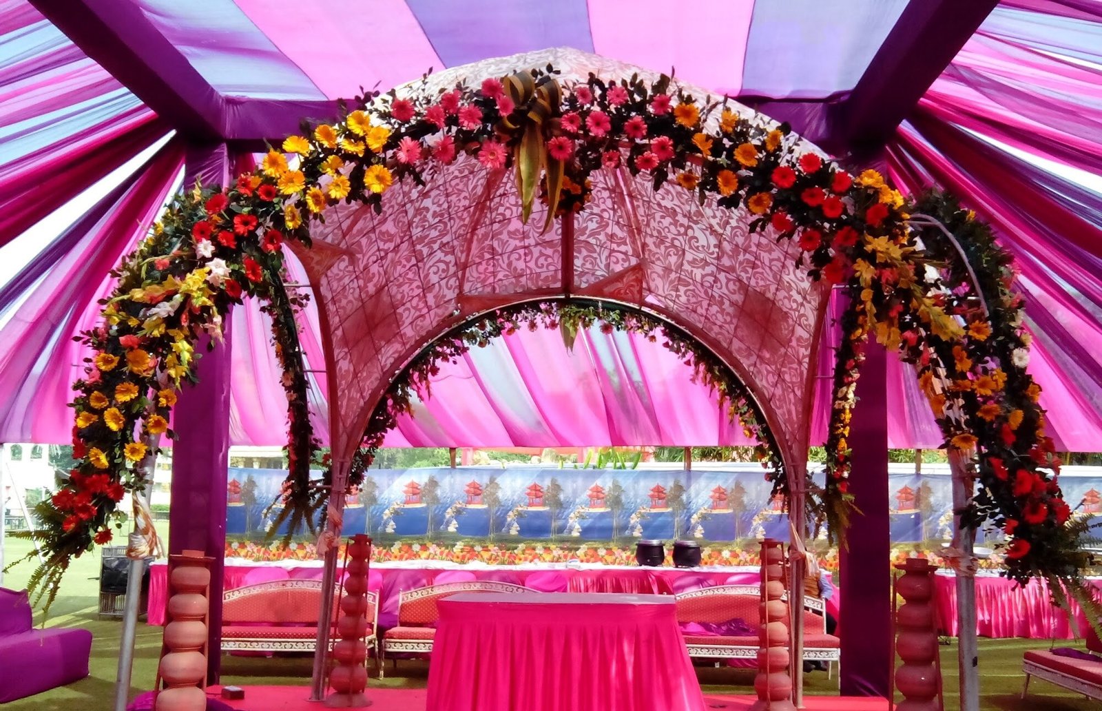 Romi Brothers Flower & Balloon Decoration