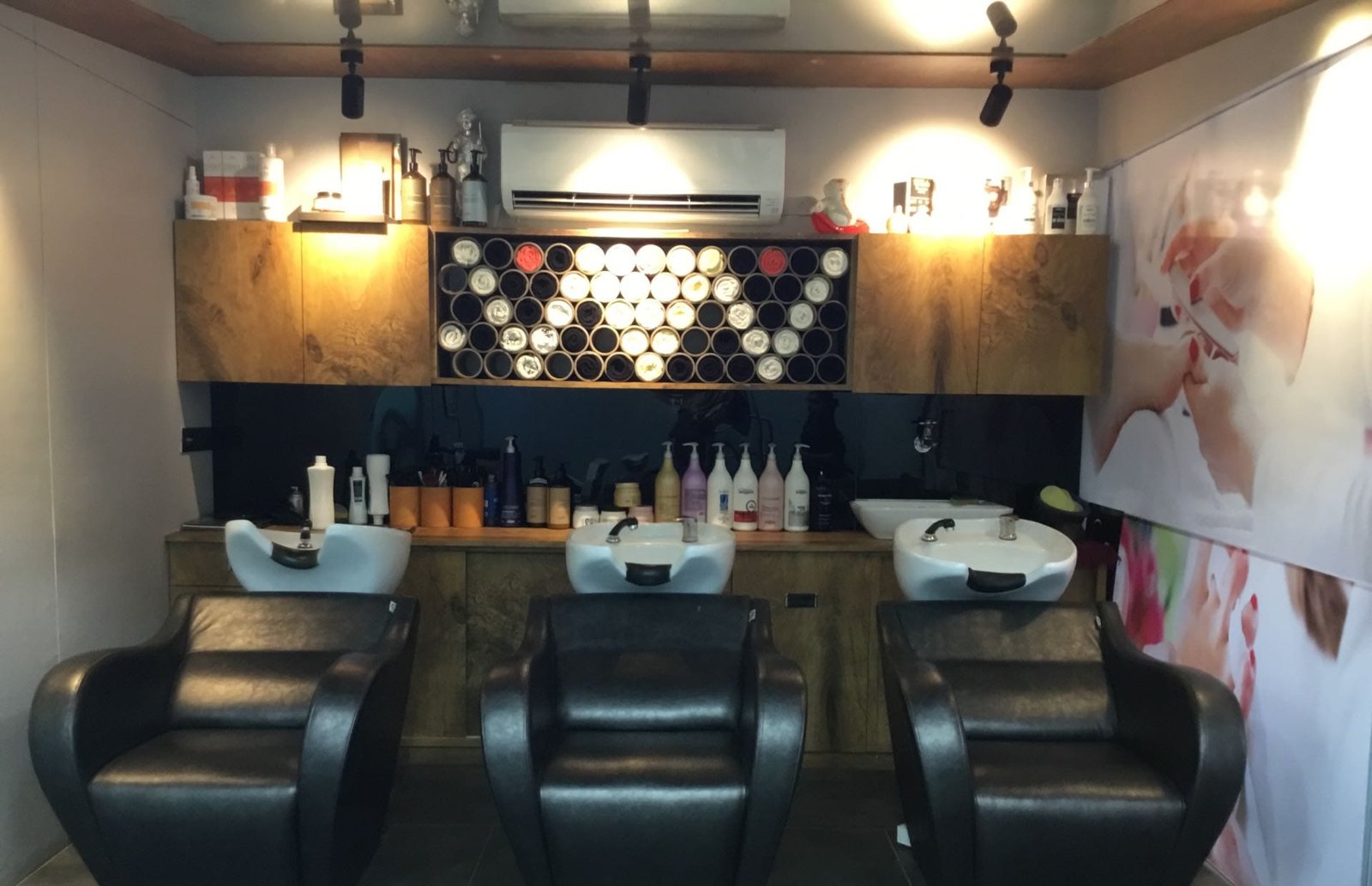 Milin's Salon