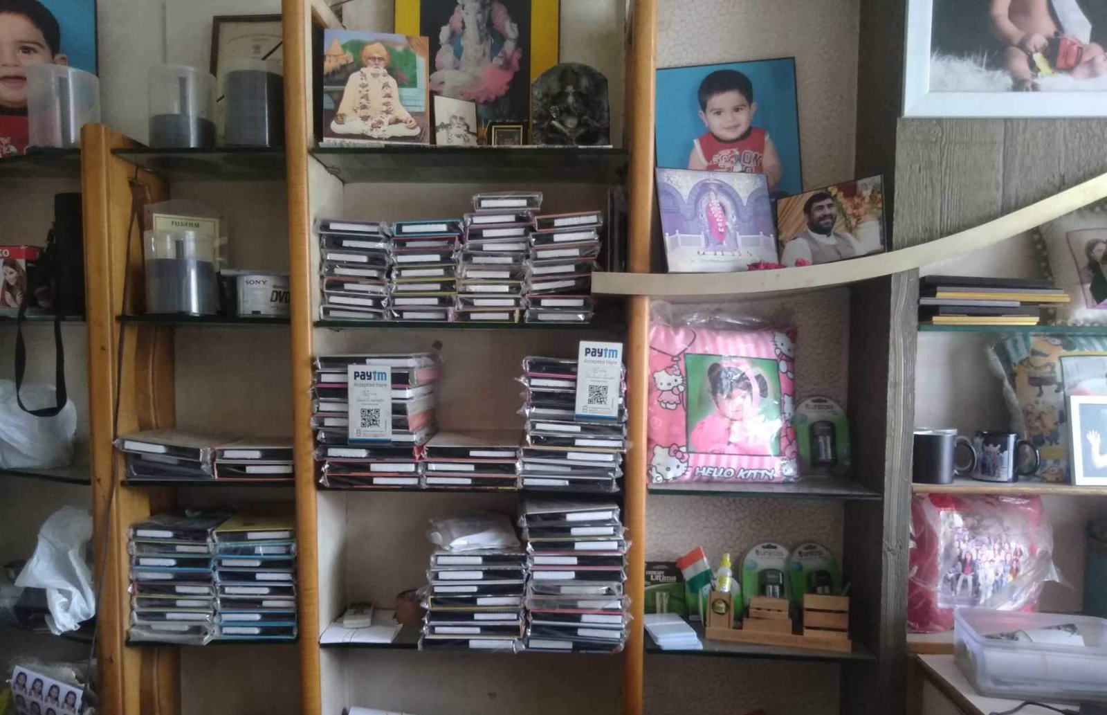 Satguru's Photo Lab
