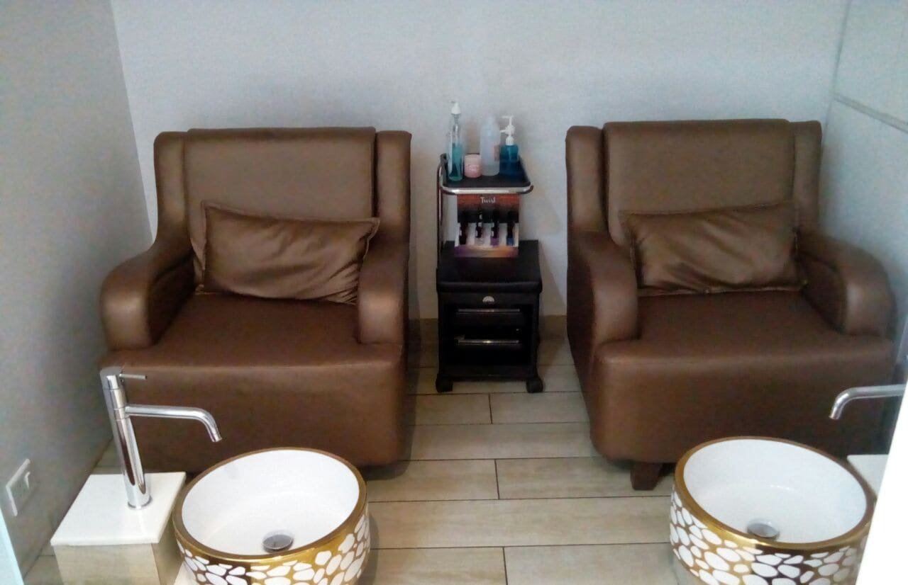 Kapils Salon & Academy