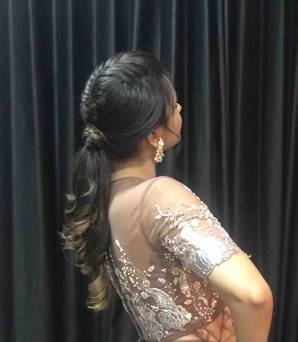 Aayu Beauty World & Classes