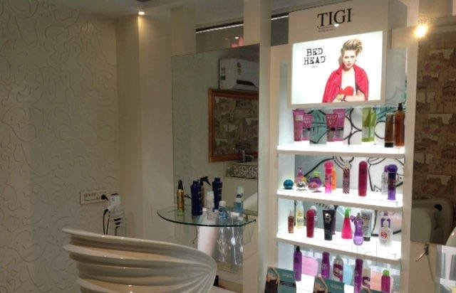 White Catalogue Nail & Tattoo Studio