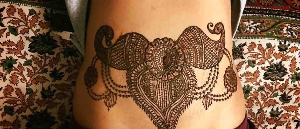 Purvi Mehendi Artist
